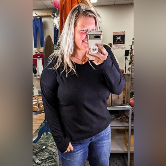 New WHITE BIRCH V~ Neck Ribbed Lace Back Sweater Shirt~3X - Picture 2 of 2